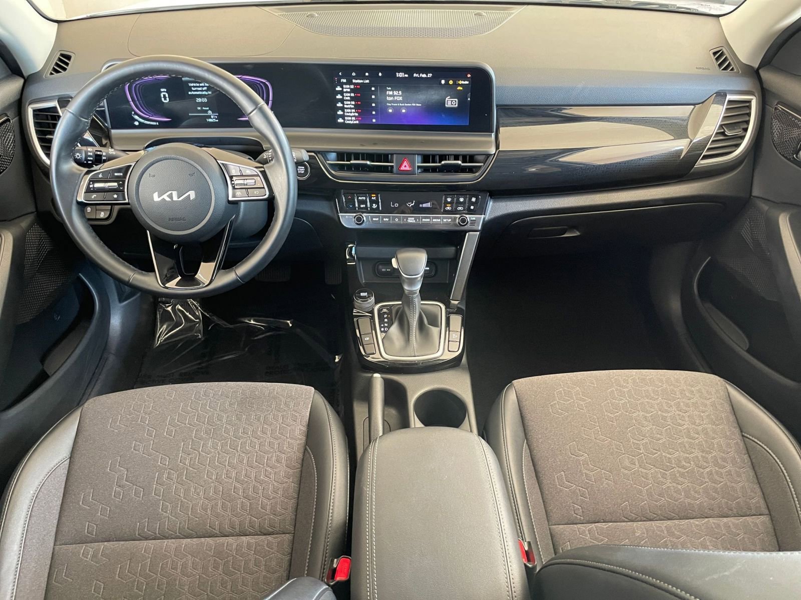 Used 2025 Kia Seltos S FWD image 34