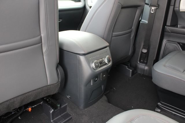 New 2026 Ford Explorer Active w/ Active Comfort Package AWD/4WD image 23