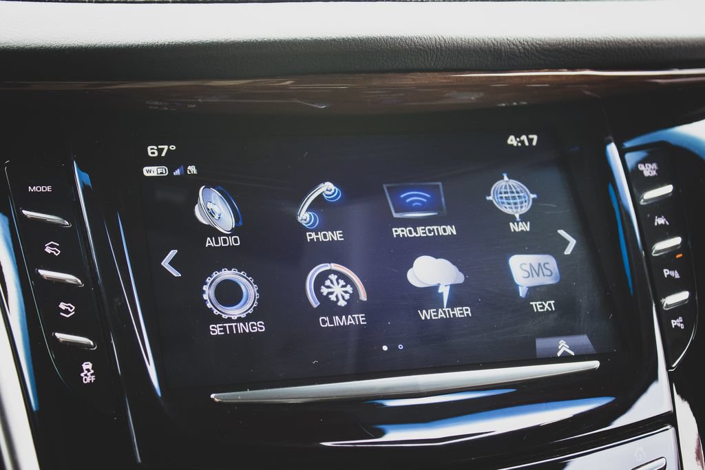 Used 2018 Cadillac Escalade Luxury AWD/4WD image 20