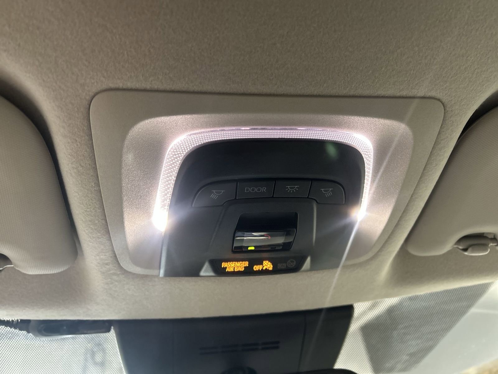 Used 2025 Toyota Corolla Cross L AWD/4WD image 15