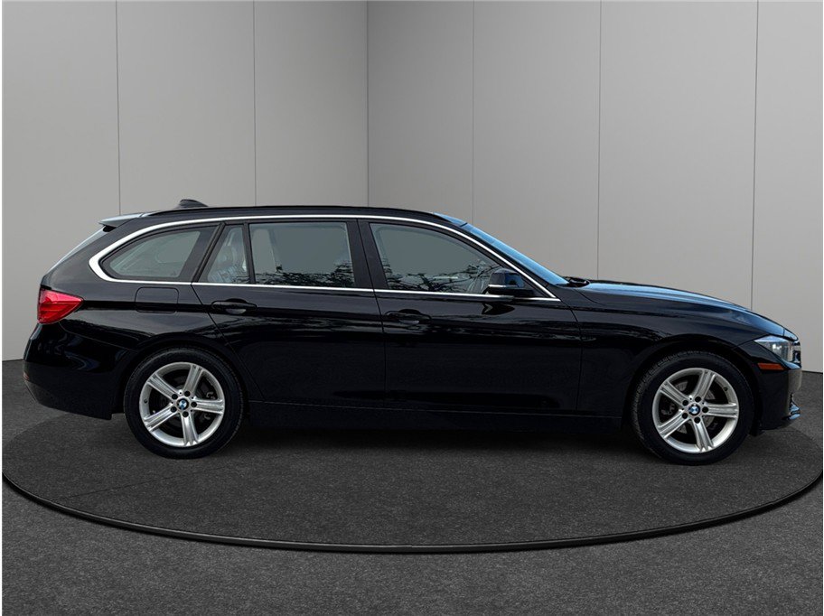 Used 2015 BMW 328i xDrive Wagon image 10