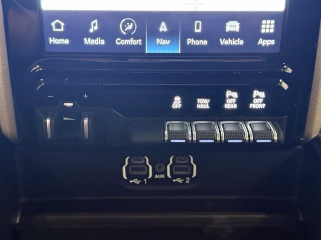 Used 2024 RAM 2500 Laramie AWD/4WD image 28