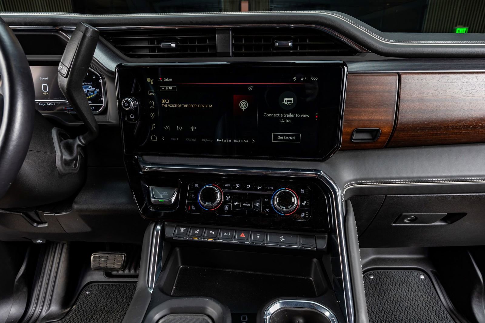 Used 2025 GMC Sierra 2500 Denali Ultimate w/ Max Trailering Package image 24