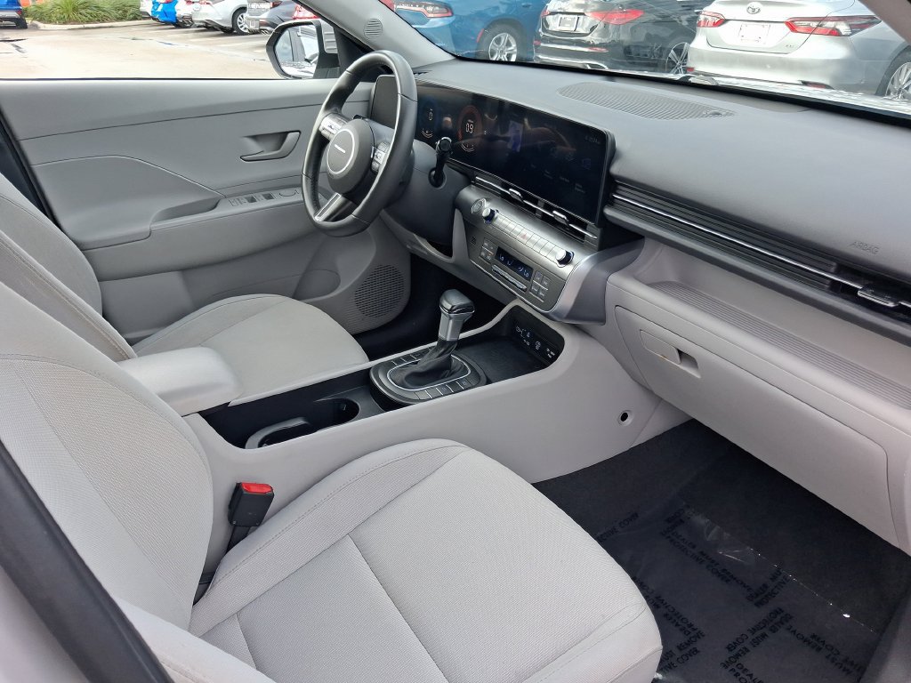 Used 2025 Hyundai Kona SEL AWD/4WD image 26
