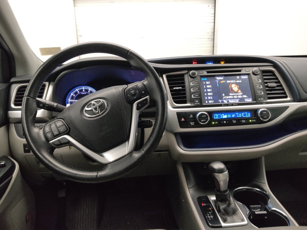 Used 2019 Toyota Highlander Limited AWD/4WD image 22
