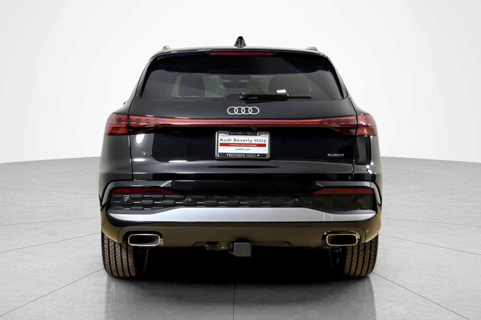 Used 2025 Audi Q5 Premium Plus w/ Premium Plus AWD/4WD image 4