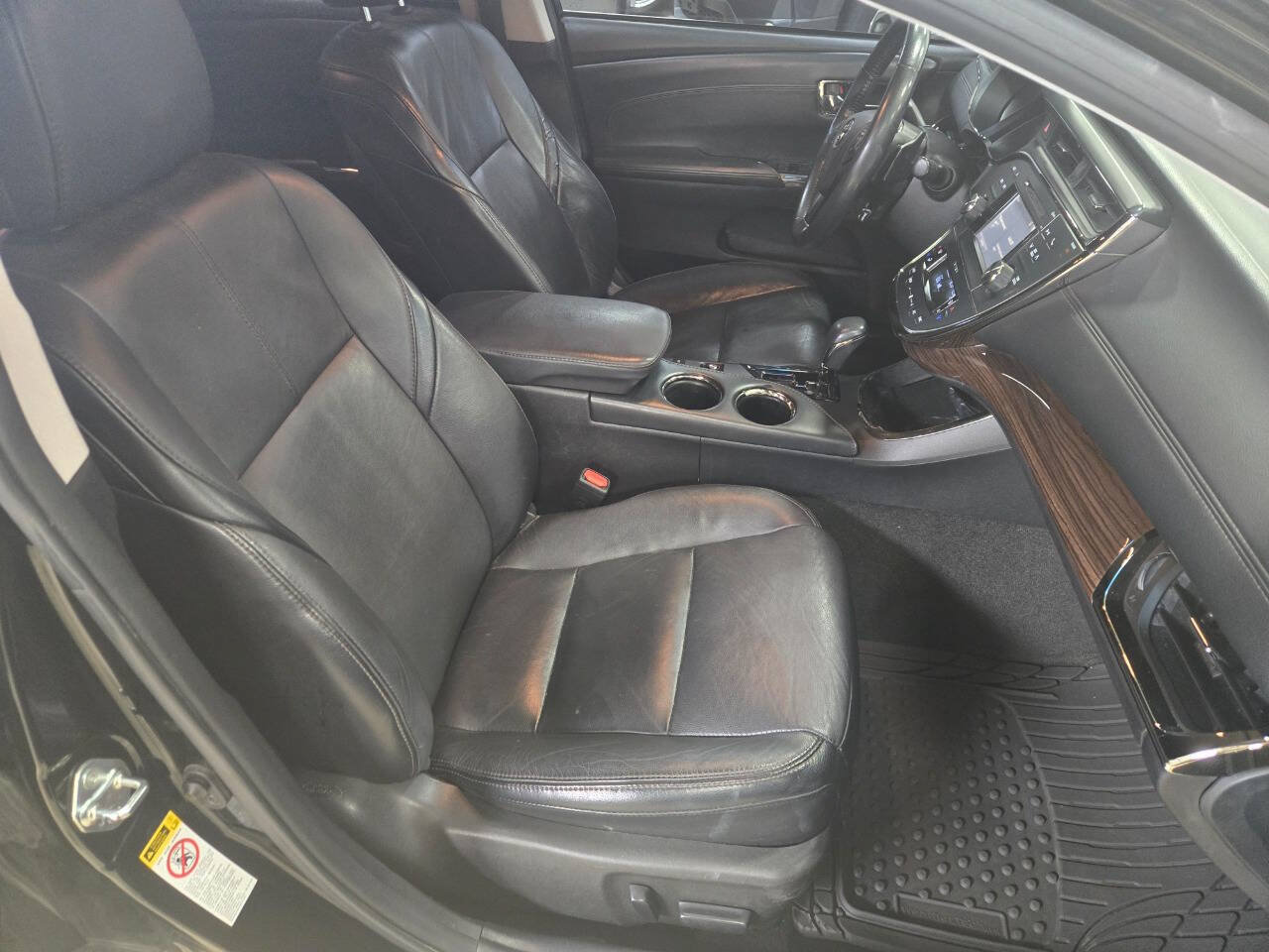 Used 2015 Toyota Avalon XLE FWD image 17