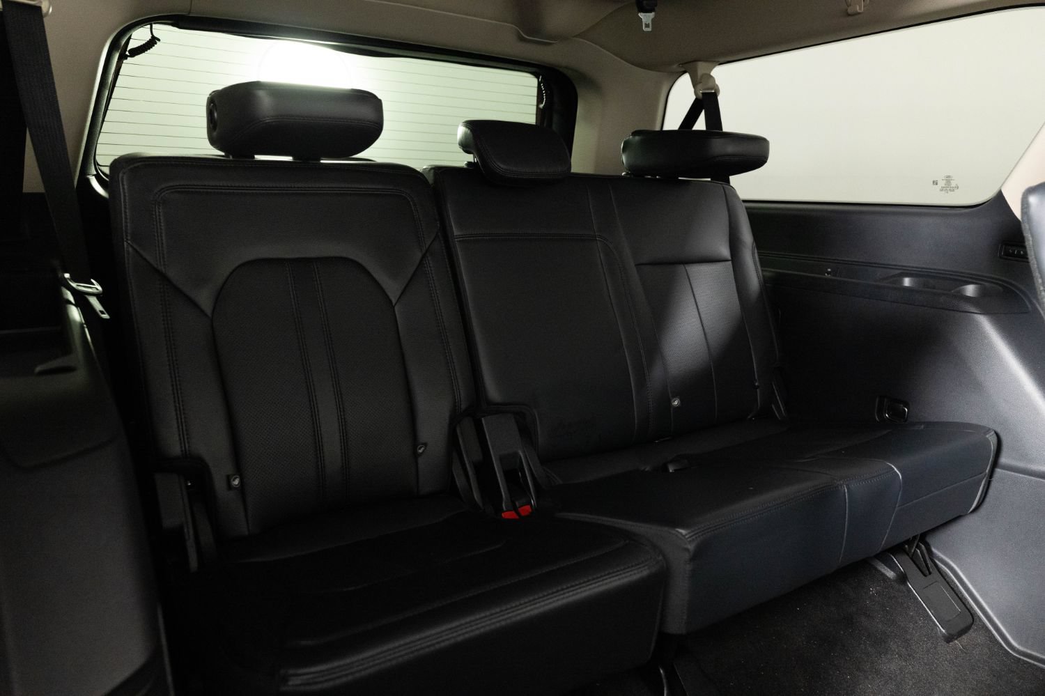 Used 2023 Ford Expedition Max XLT AWD/4WD image 24