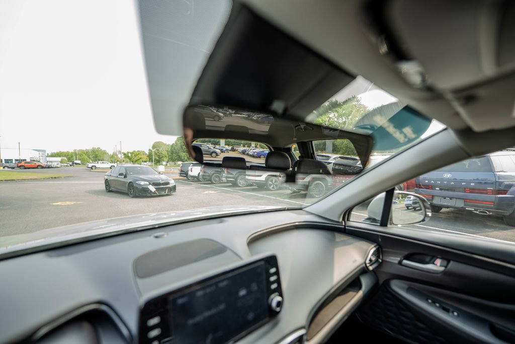 Used 2022 Hyundai Santa Fe SEL image 19