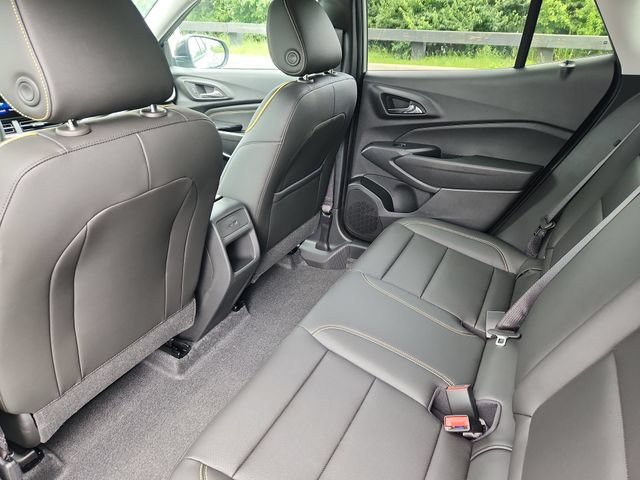 New 2026 Chevrolet Trax ACTIV w/ Sunroof Package FWD image 16