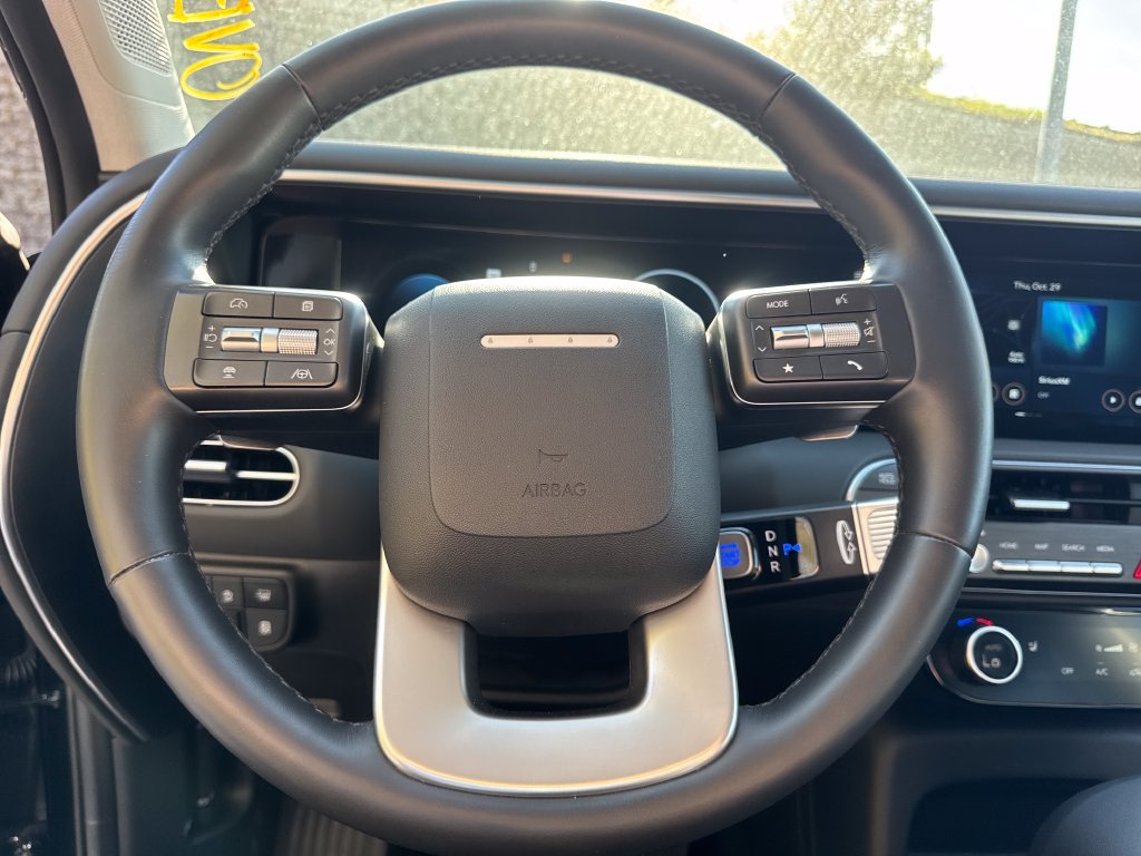 Used 2026 Hyundai Palisade SEL FWD image 17