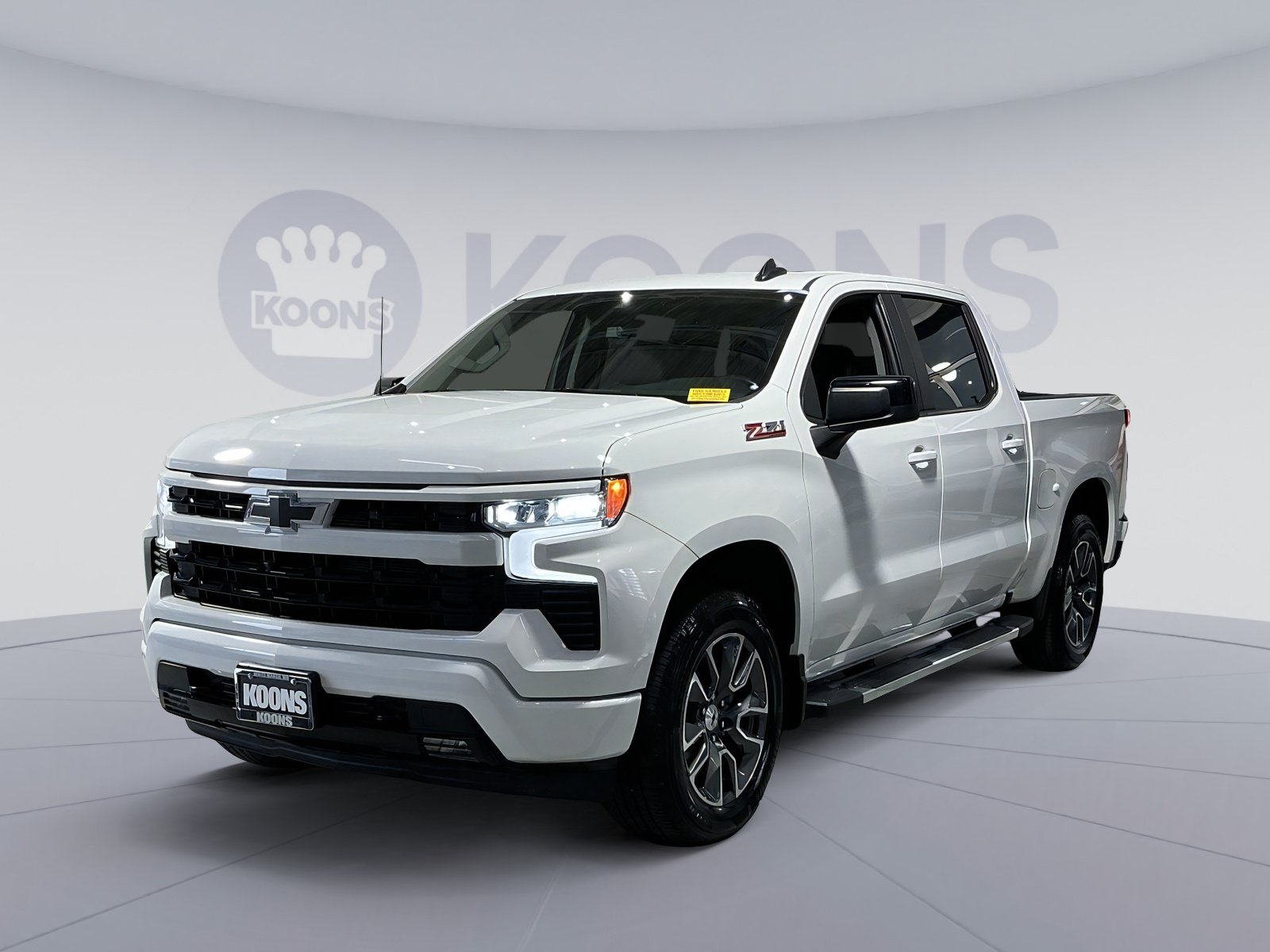 Used 2022 Chevrolet Silverado 1500 RST AWD/4WD image 1