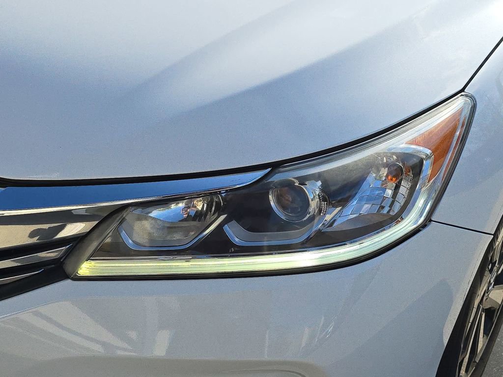 Used 2016 Honda Accord EX image 35