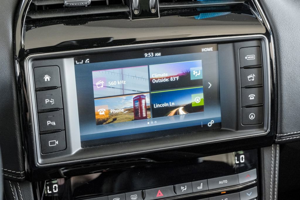 Used 2017 Jaguar F-PACE S image 35