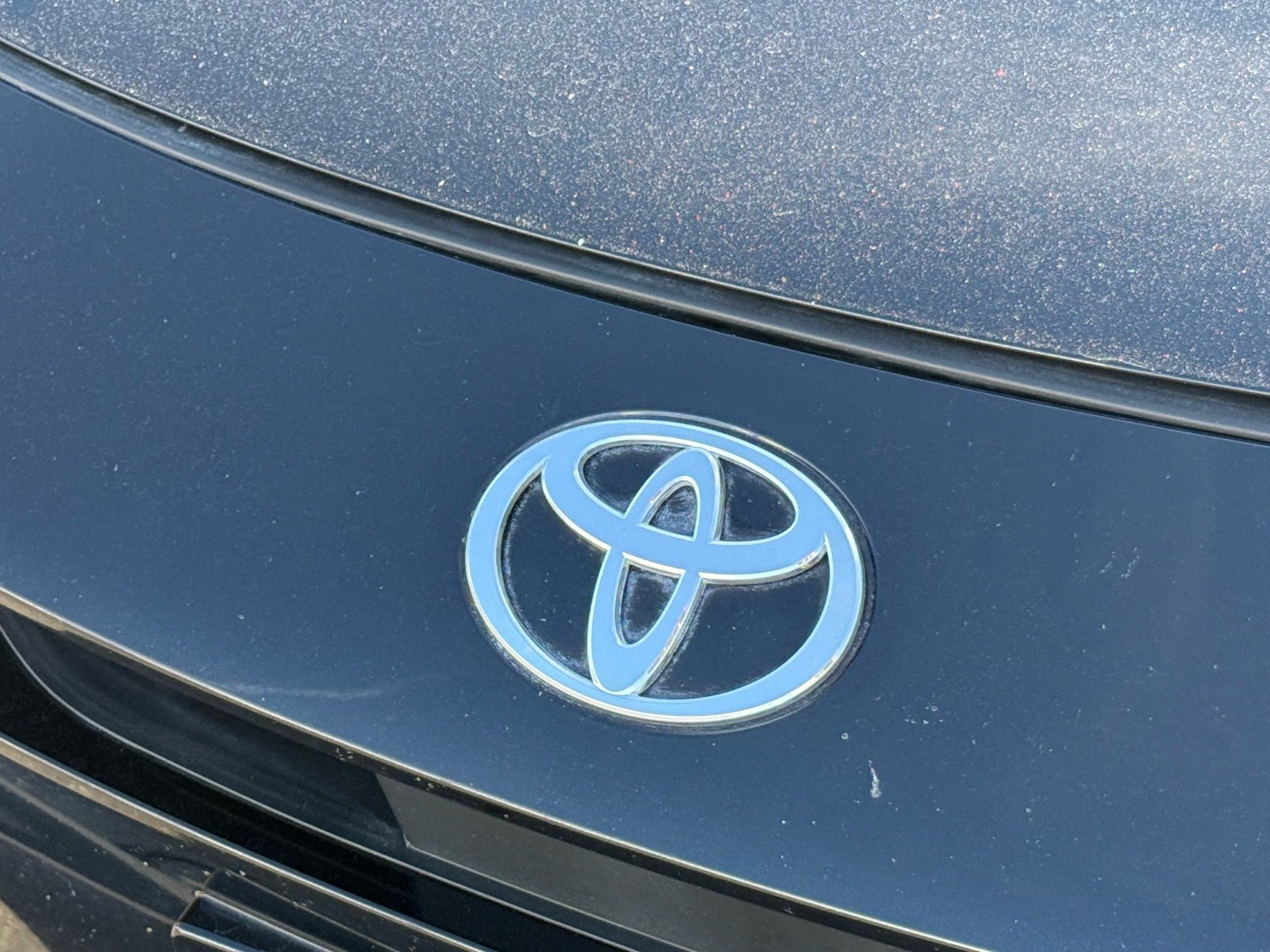 Used 2024 Toyota Prius LE FWD image 32