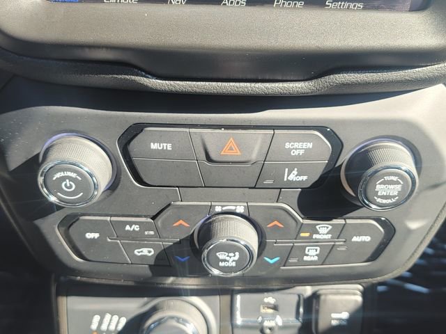 Certified 2023 Jeep Renegade Latitude image 23