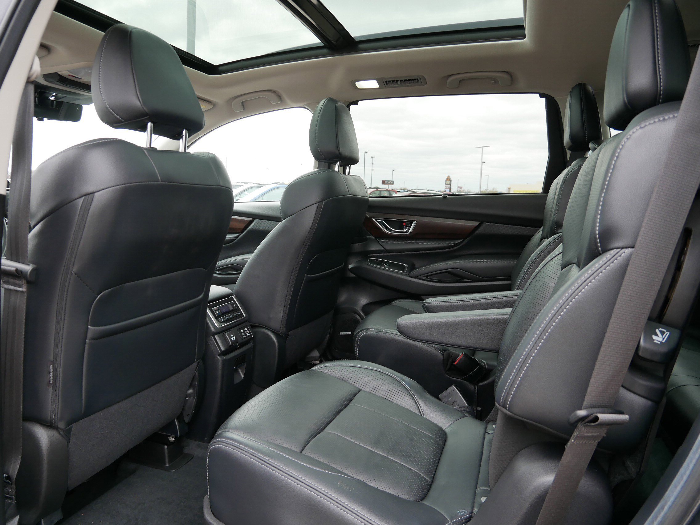 Certified 2024 Subaru Ascent Touring AWD/4WD image 33