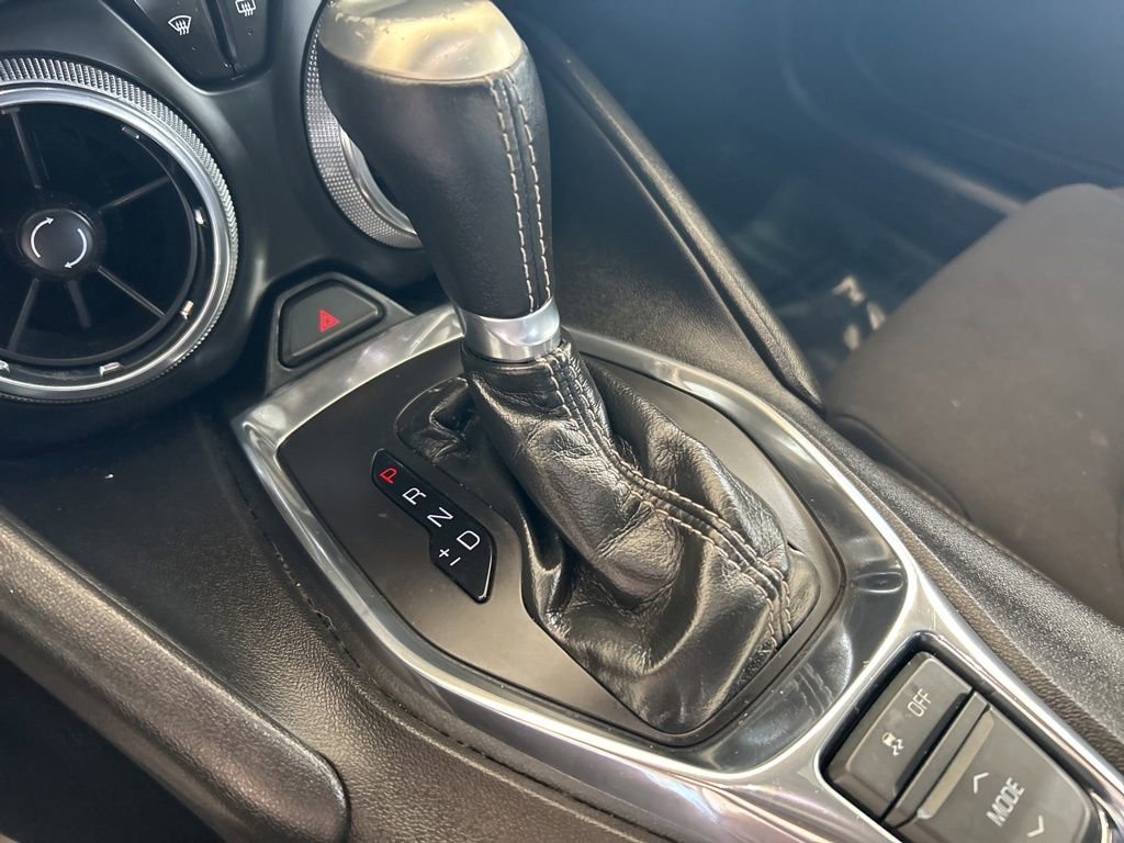 Used 2019 Chevrolet Camaro LT image 8