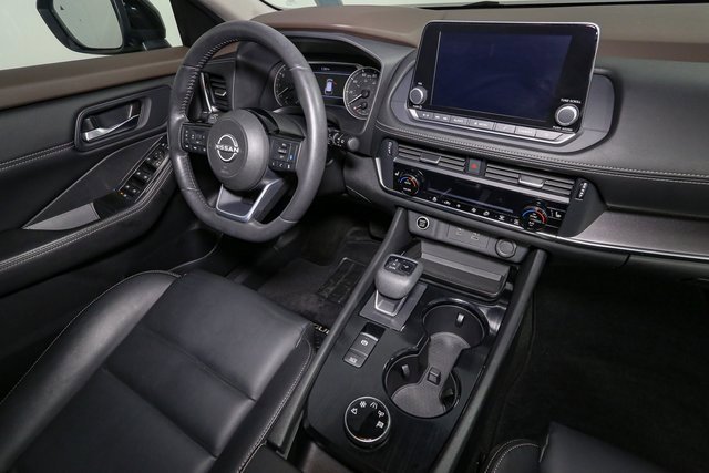 Used 2023 Nissan Rogue SV w/ SV Premium Package image 18