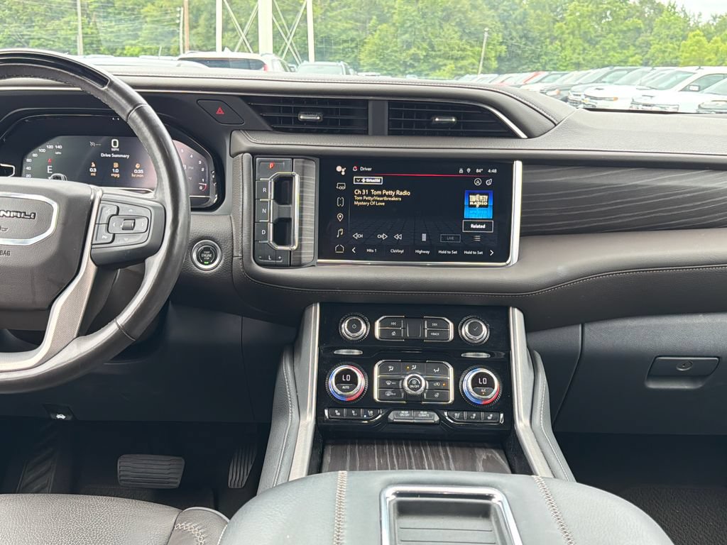 Certified 2023 GMC Yukon Denali w/ Denali Reserve Package AWD/4WD image 21