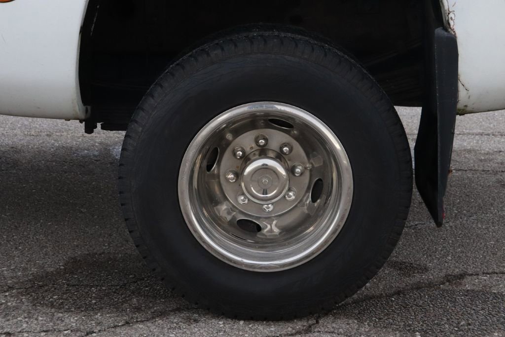 Used 2003 GMC Sierra 3500 SLE image 45