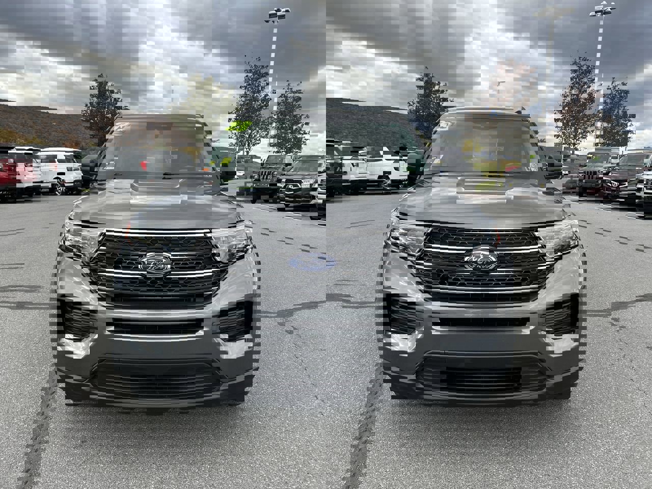 Used 2023 Ford Explorer XLT image 2