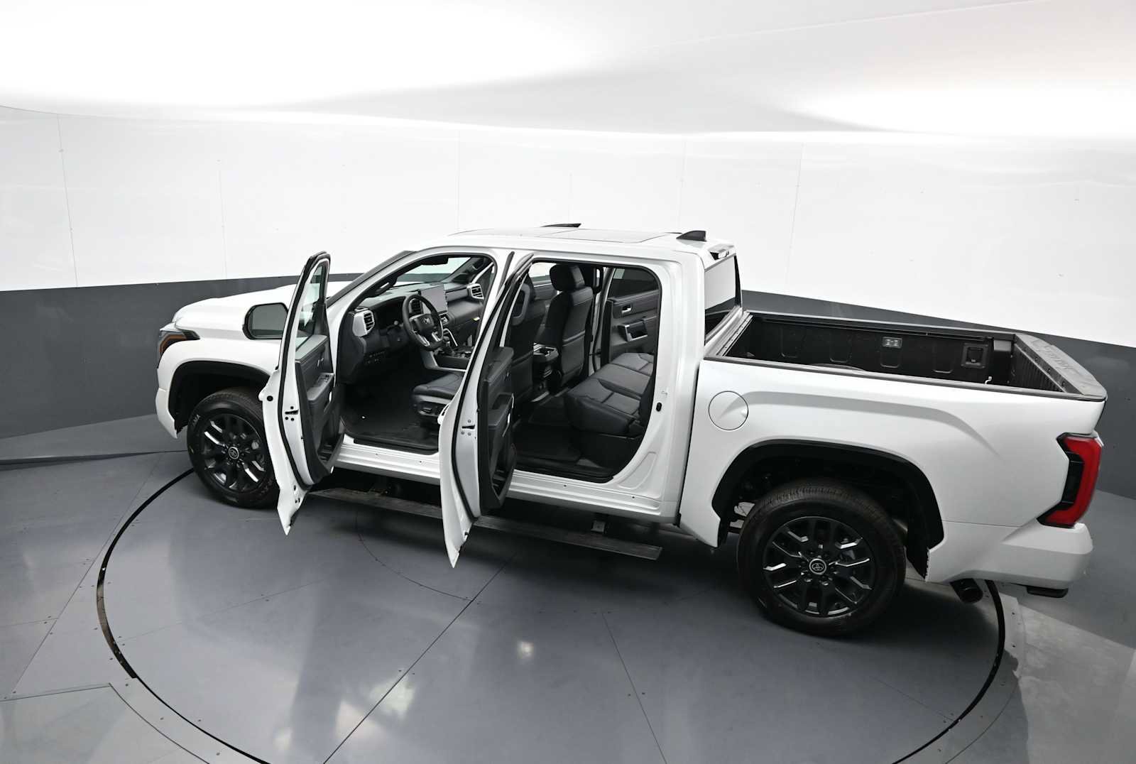 New 2024 Toyota Tundra Platinum AWD/4WD image 44