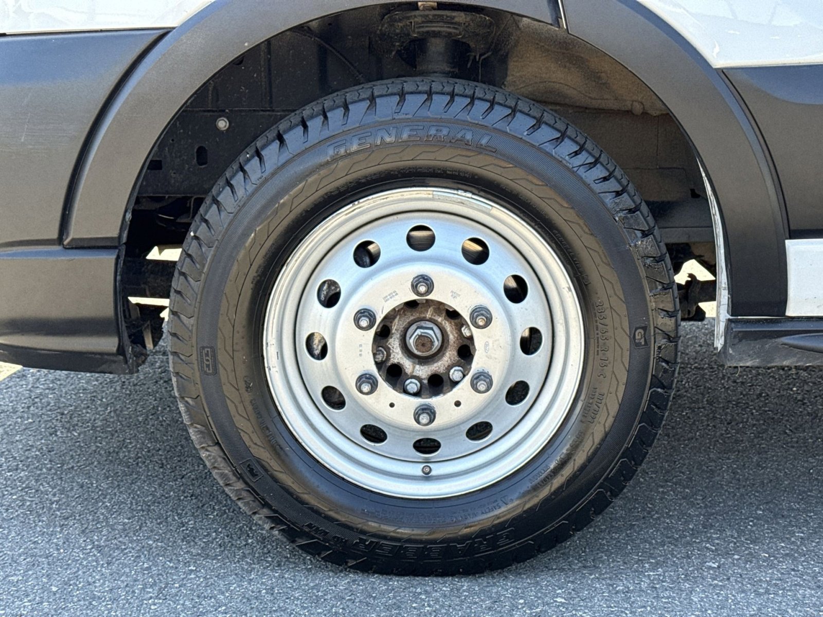 Used 2023 Ford Transit 250 Medium Roof AWD image 12