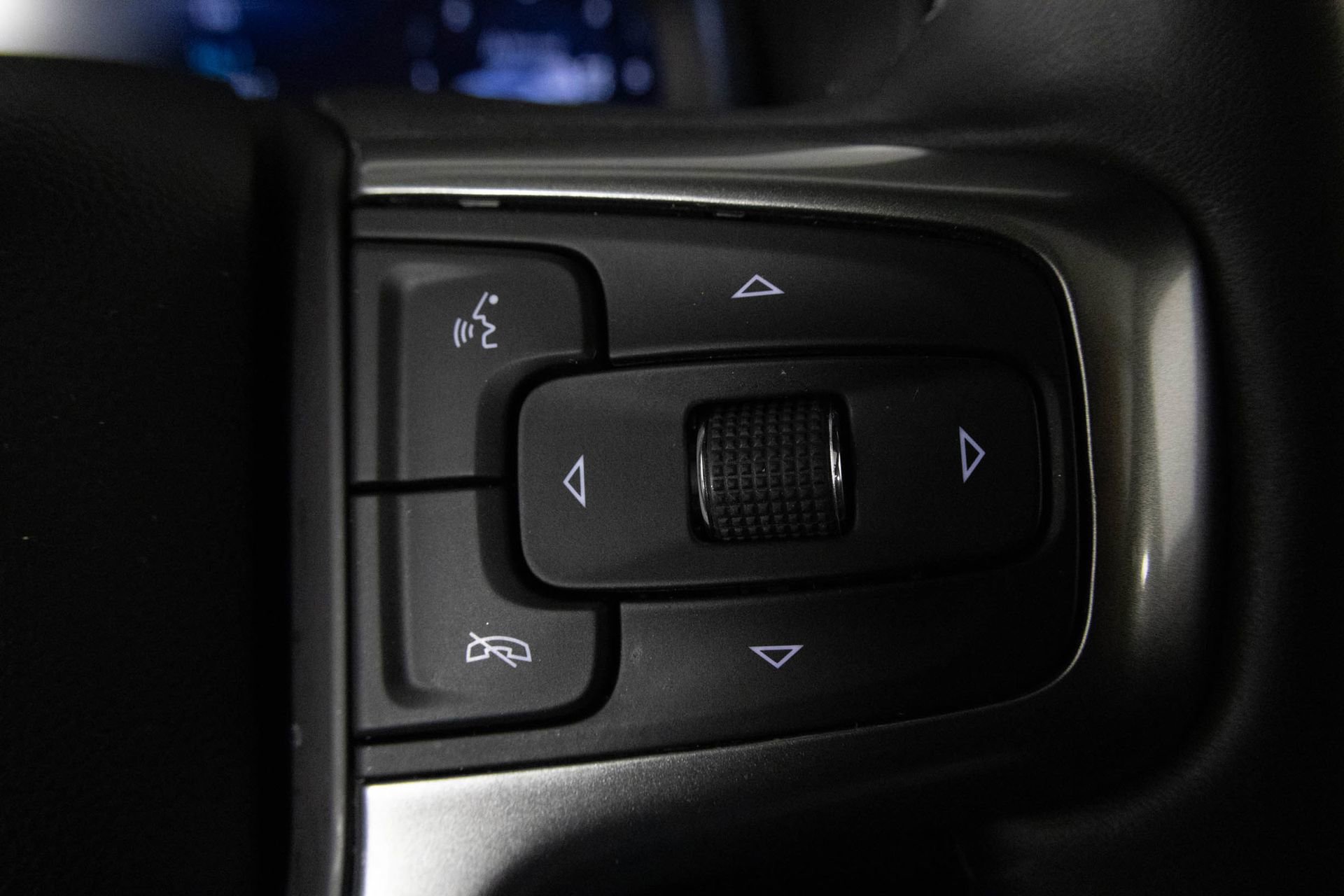 Certified 2024 Chevrolet Tahoe LT w/ LT Signature Package image 31