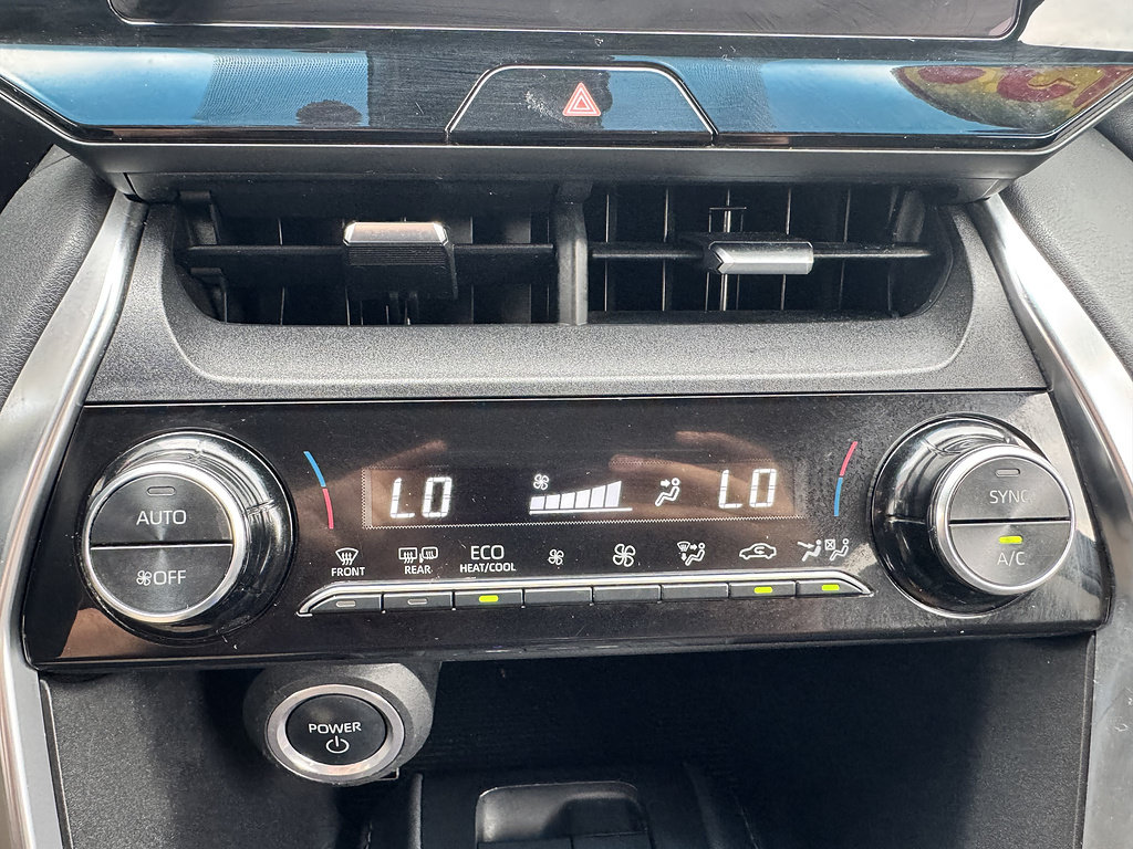 Certified 2023 Toyota Venza LE AWD/4WD image 17