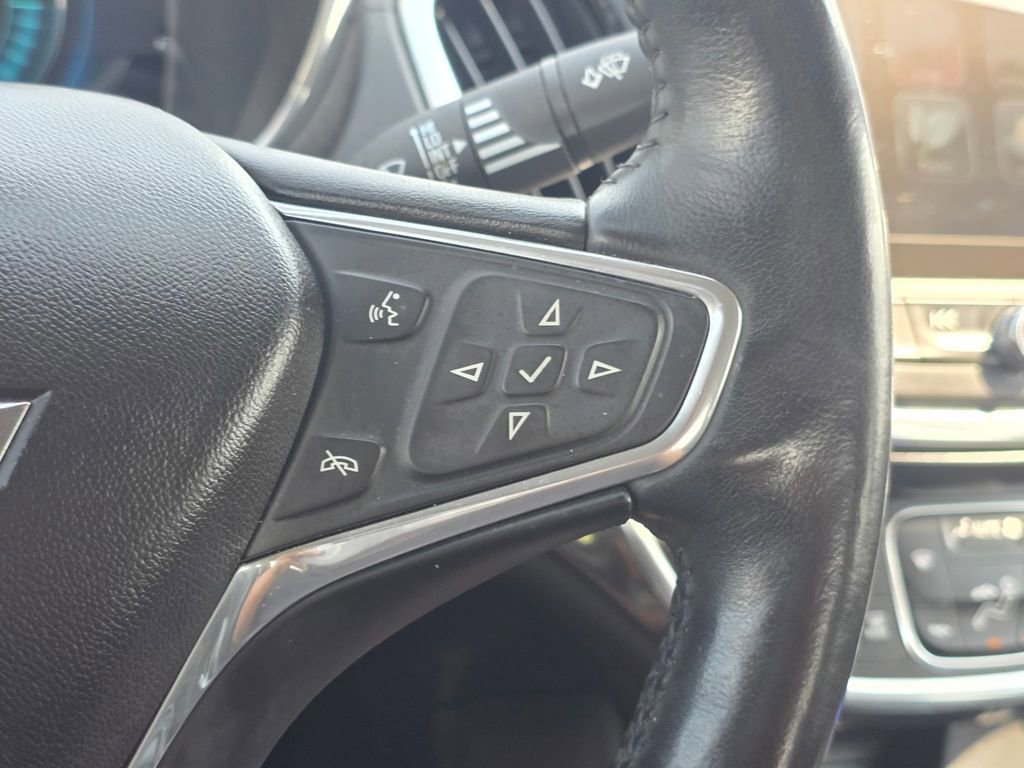 Used 2016 Chevrolet Volt Premier w/ Driver Confidence Package image 38