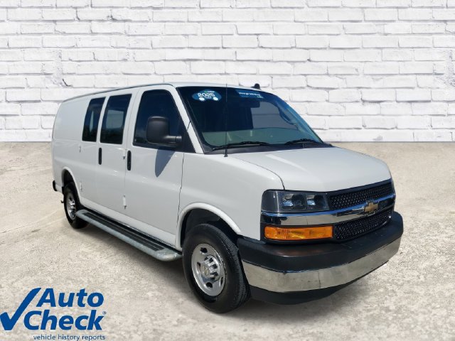 Certified 2025 Chevrolet Express 2500 w/ Driver Convenience Package RWD image 5