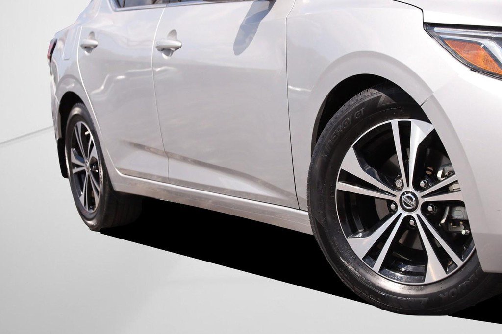Used 2020 Nissan Sentra SV FWD image 3