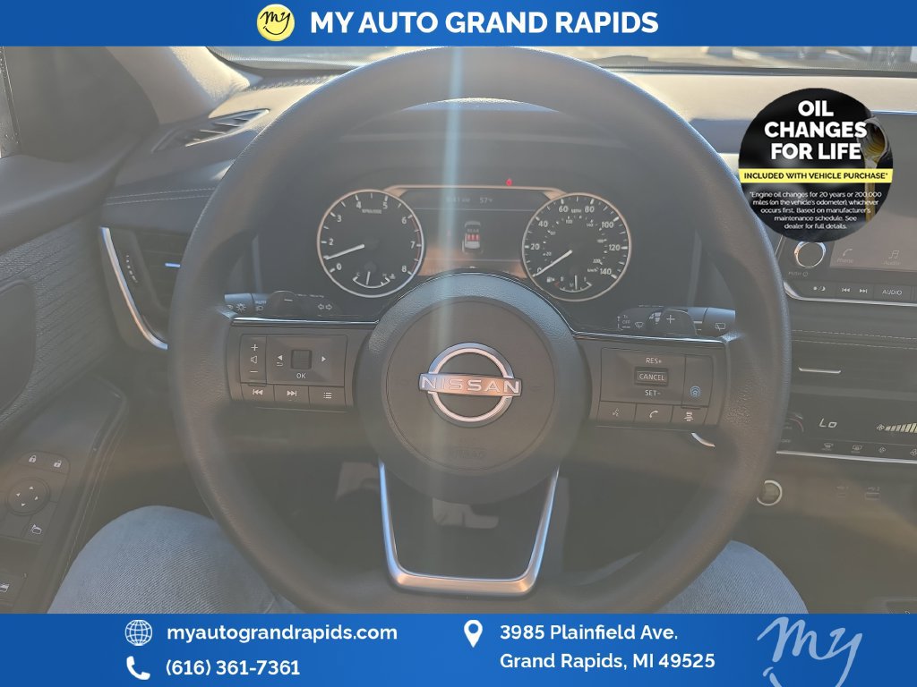 Used 2023 Nissan Rogue SV AWD/4WD image 14