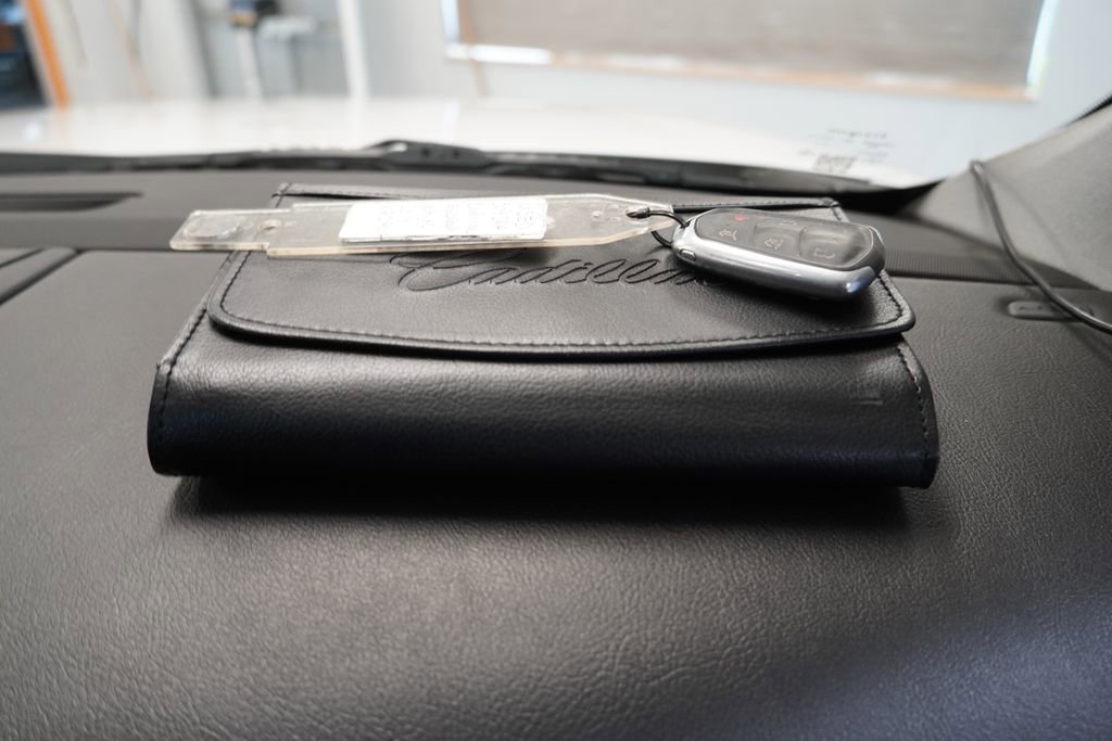 Used 2019 Cadillac Escalade ESV Luxury image 46