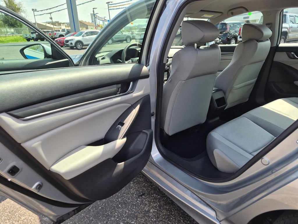 Used 2019 Honda Accord LX image 25