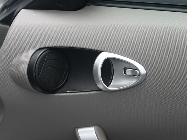 Used 2006 Nissan 350Z Touring image 26