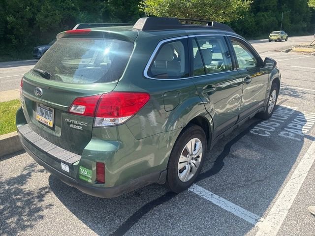 Used 2010 Subaru Outback 2.5i AWD/4WD image 13