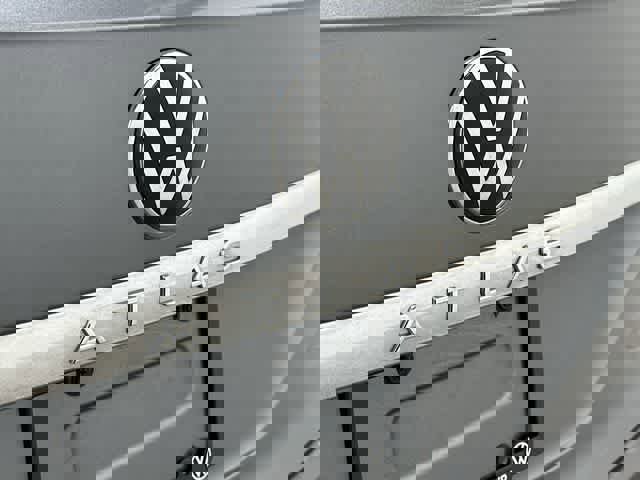 Used 2023 Volkswagen Atlas Cross Sport SE w/ Panoramic Sunroof Package image 27