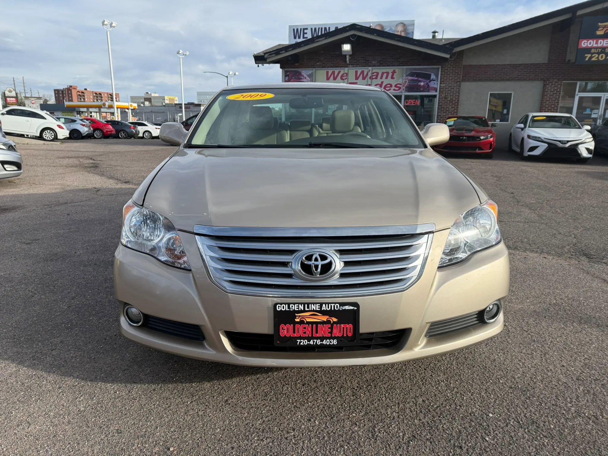 Used 2009 Toyota Avalon XLS FWD image 3