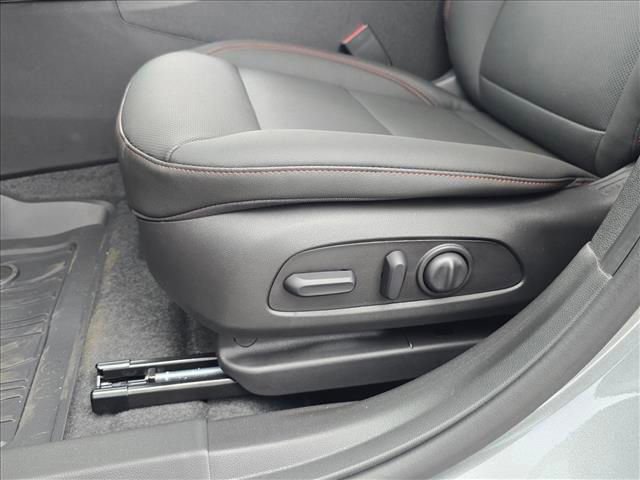 New 2026 Chevrolet Trax RS image 21