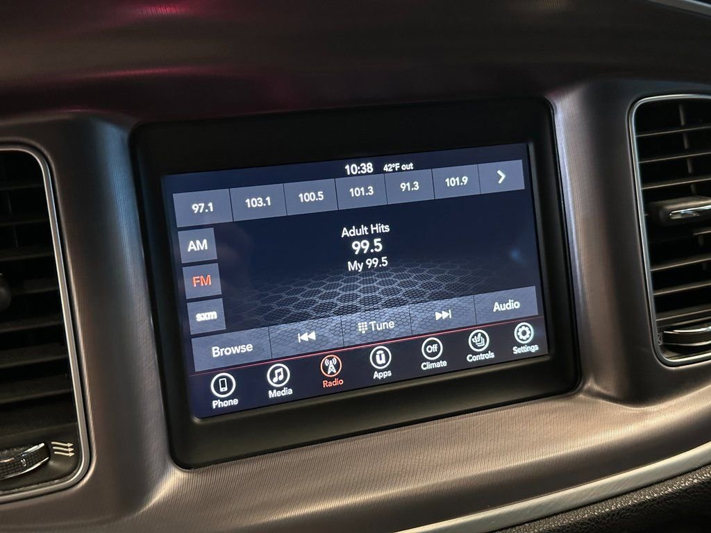 Used 2019 Dodge Charger SXT w/ Leather Interior Group image 12