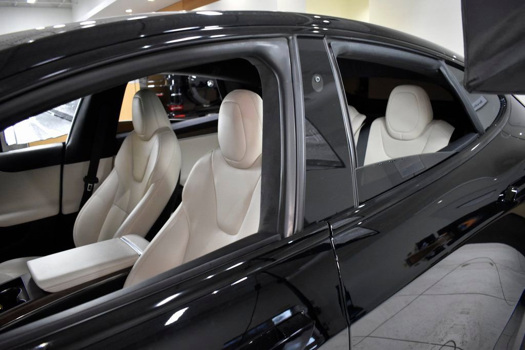 Used 2023 Tesla Model S Standard Range image 39