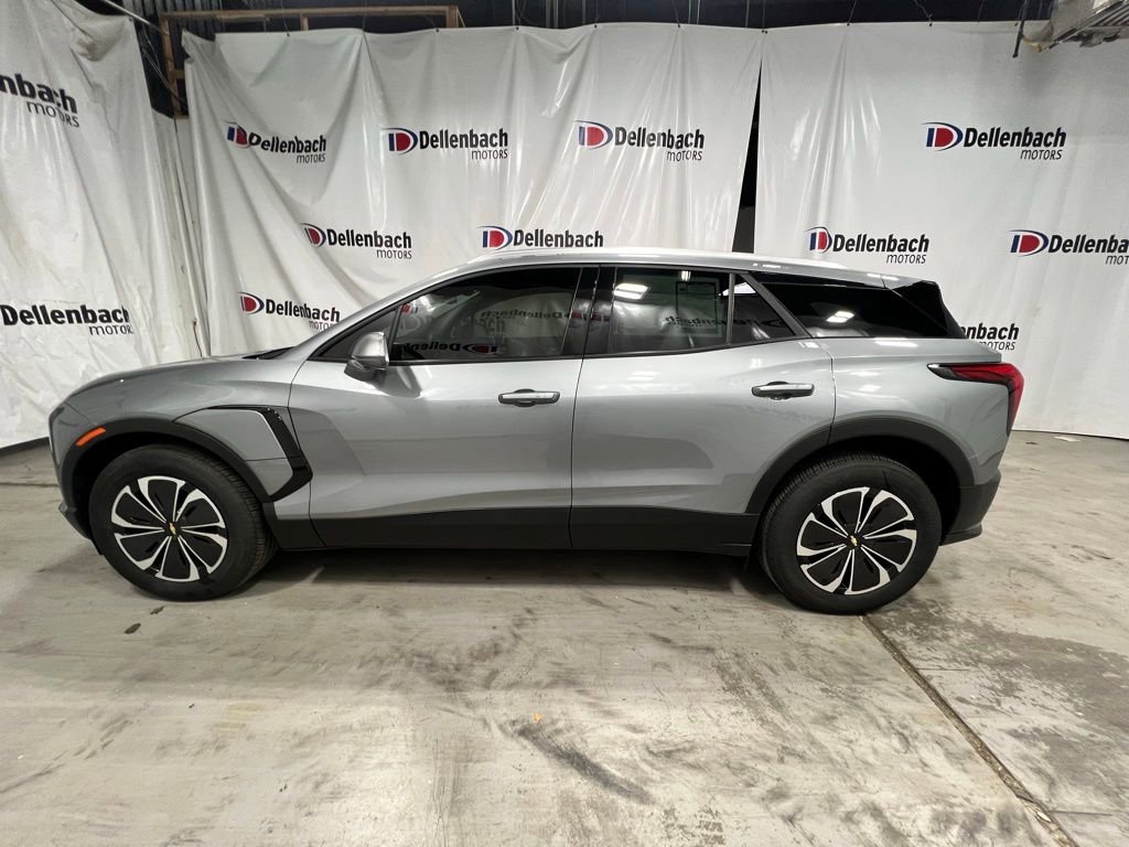 Used 2024 Chevrolet Blazer EV LT AWD/4WD image 3