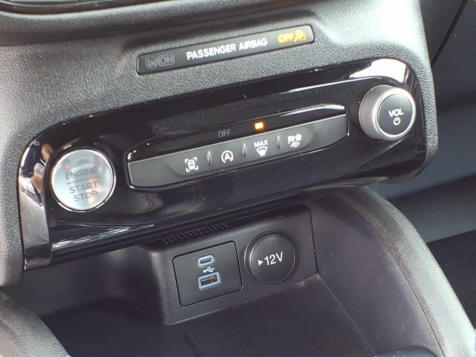 Used 2023 Ford Escape ST-Line w/ Tech Pack #1 AWD/4WD image 18