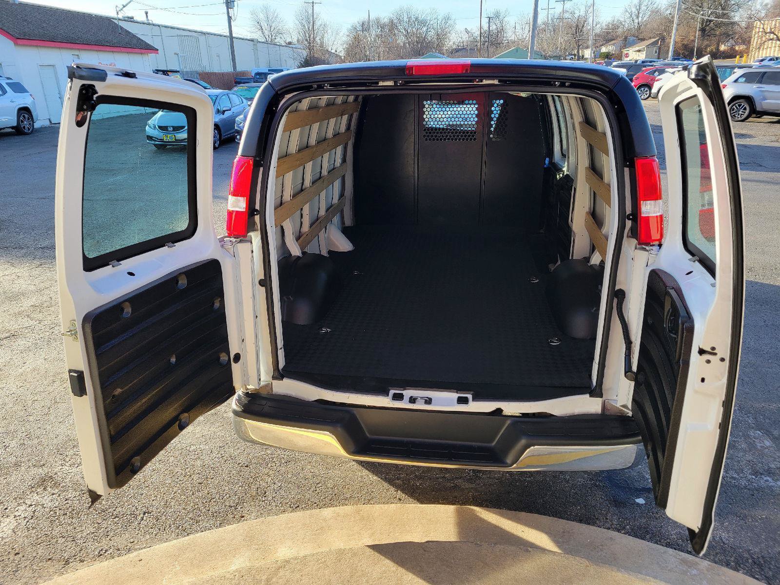 Used 2024 GMC Savana 2500 w/ Driver Convenience Package RWD image 25
