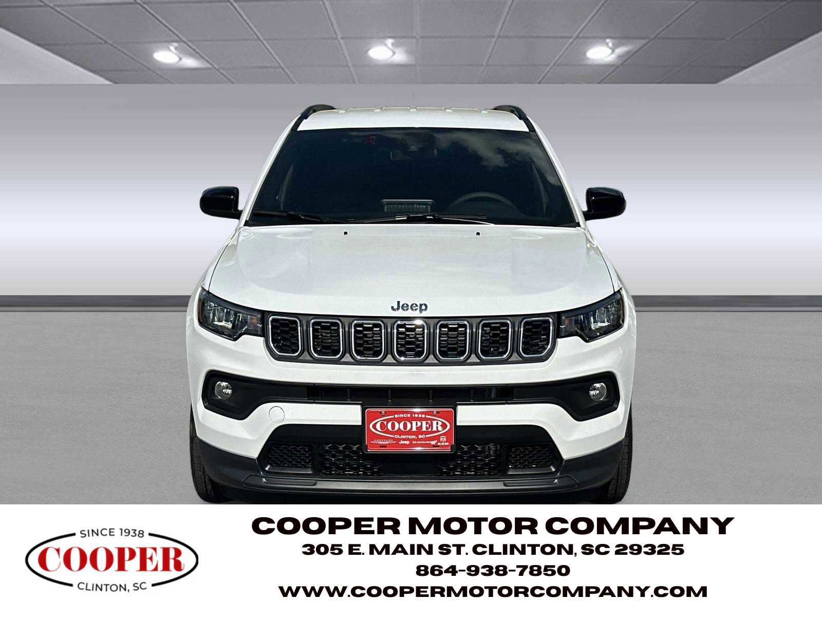 Used 2025 Jeep Compass Latitude image 8