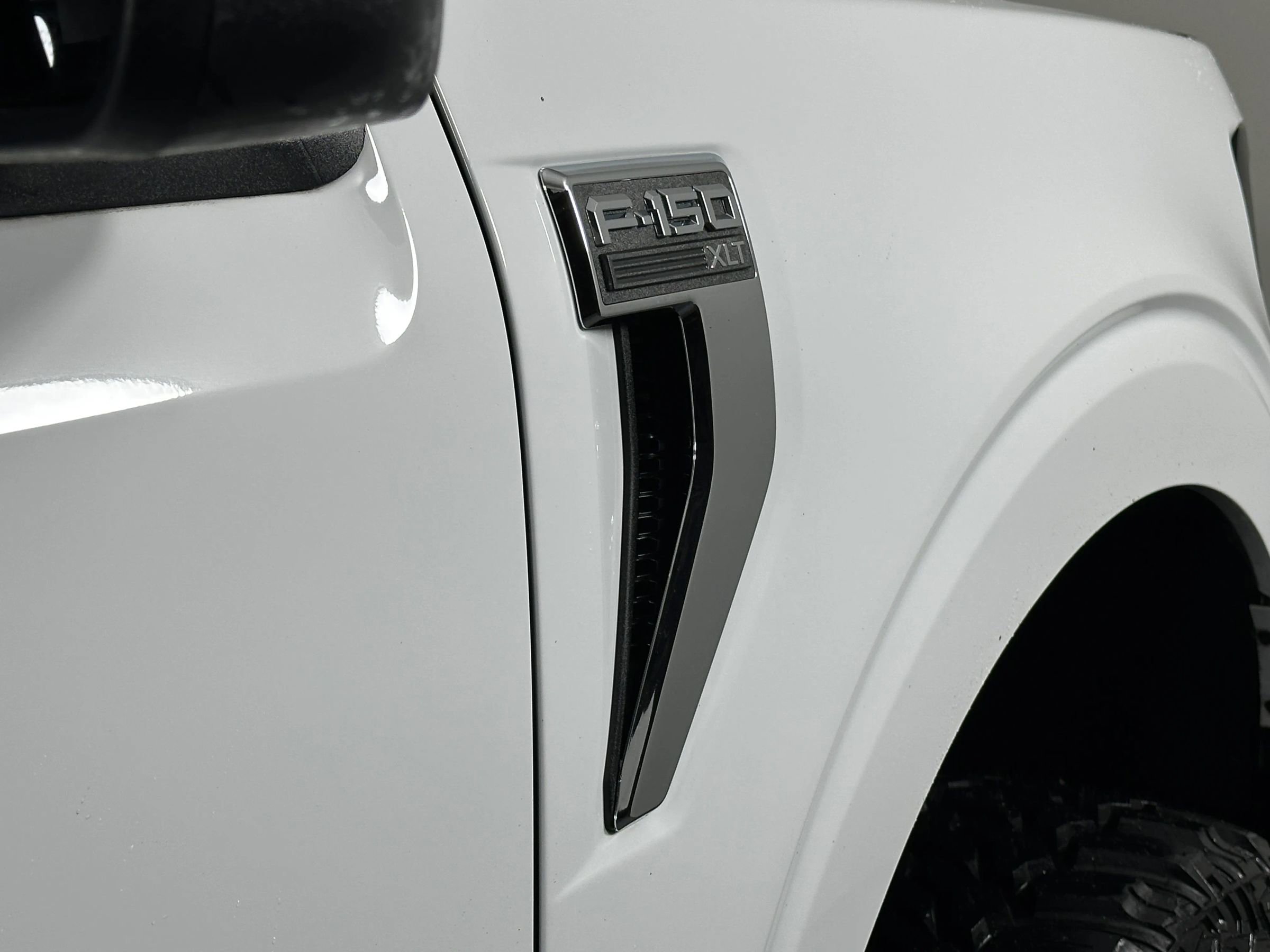 Used 2025 Ford F150 XLT w/ Equipment Group 301A Standard image 18