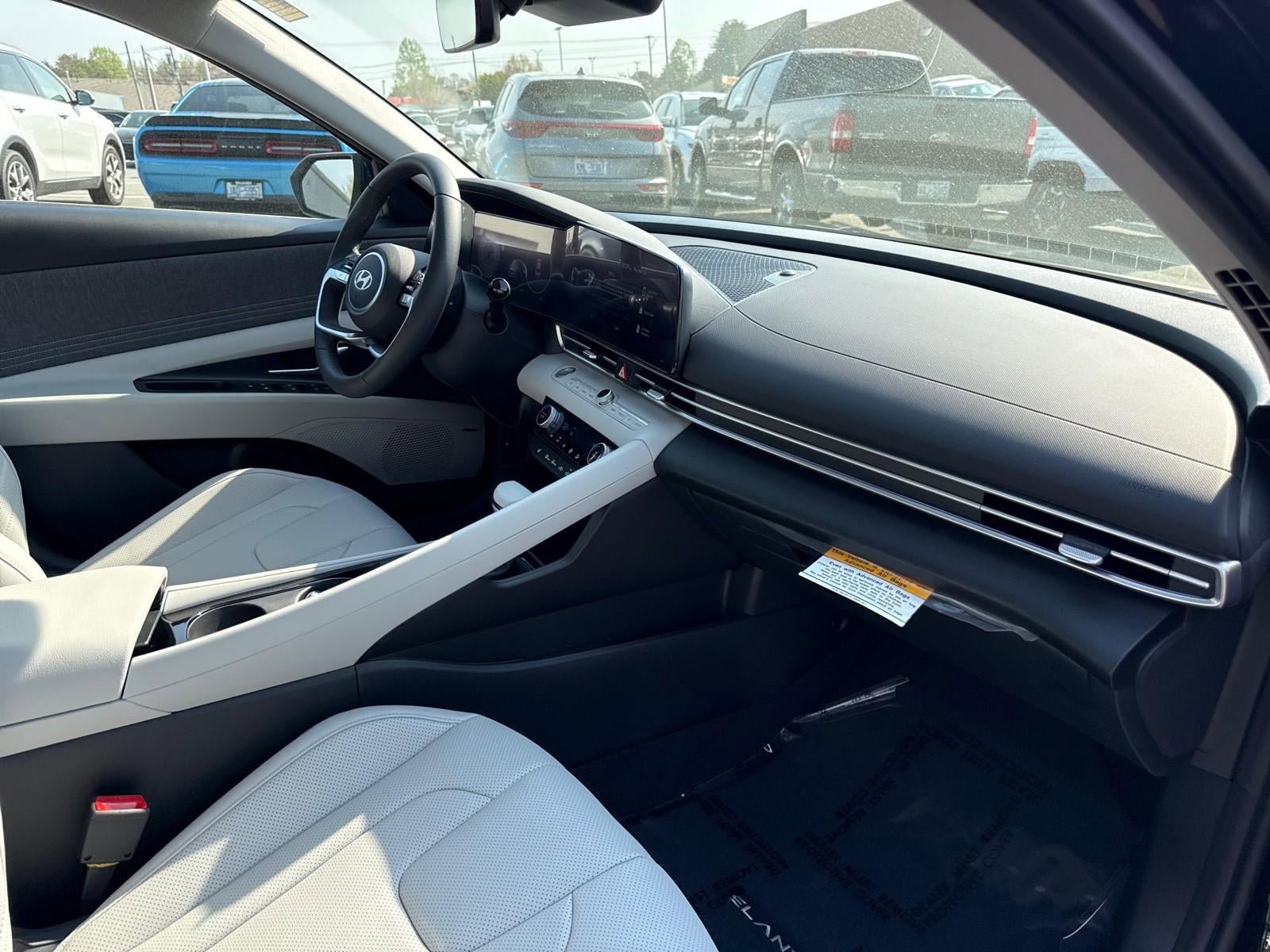 New 2026 Hyundai Elantra Limited w/ Cargo Package FWD image 60