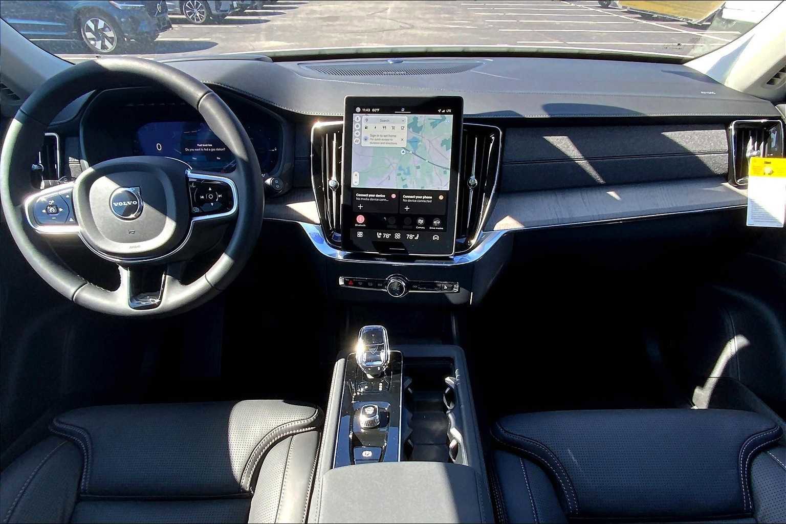 New 2025 Volvo XC90 T8 Ultra w/ Protection Package Premier image 7